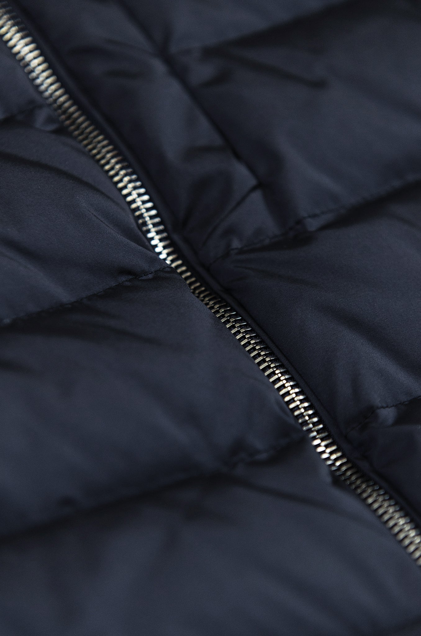 Agapet quilted down jacket (dark blue)