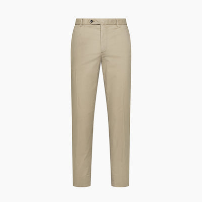 Front of the men’s Ilan GD chino in Comfort Twill Stretch