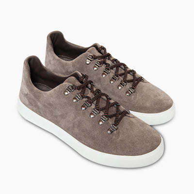 Dermot suede leather sneaker with hooked eyelets (mud grey)